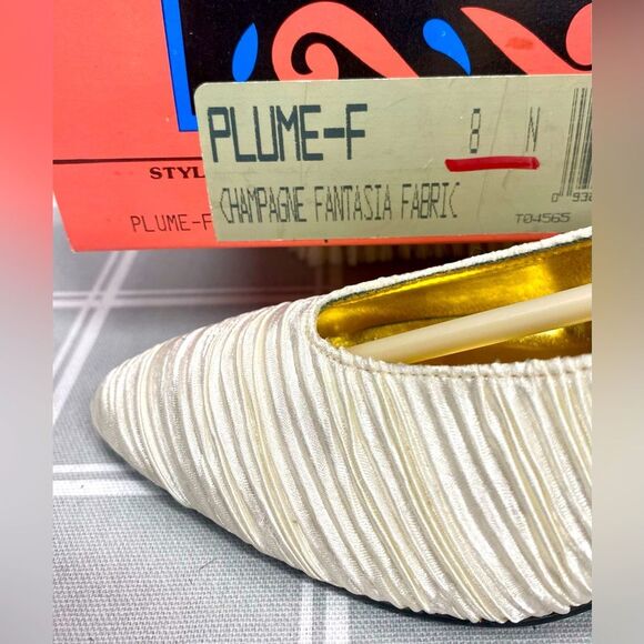 Nina Vtg 80s Champagne Ruched Satin Fabric Womens Size 8 N Slip on Heel Dress Up - Picture 12 of 13